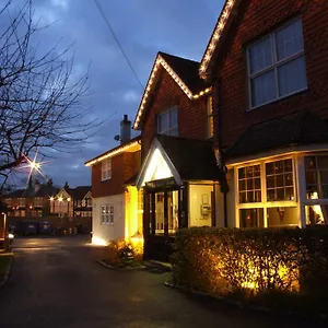 Hotel Corner House Gatwick