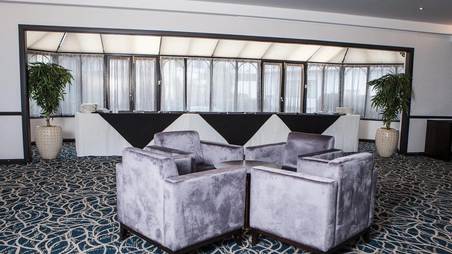 Elite Venue Selection Felbridge - Gatwick Hotel East Grinstead 4*,